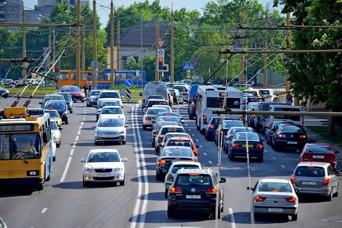 Автомобильный транспорт. Автомобильный транспорт в городе. Автомобильный транспорт Беларуси. Автомобильный транспорт России.