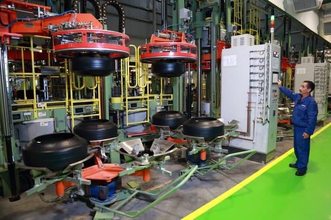 Узбекистан начал экспортировать свои шины в Россию