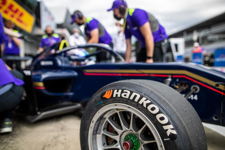 Hankook остается эксклюзивным шинным партнером W Series