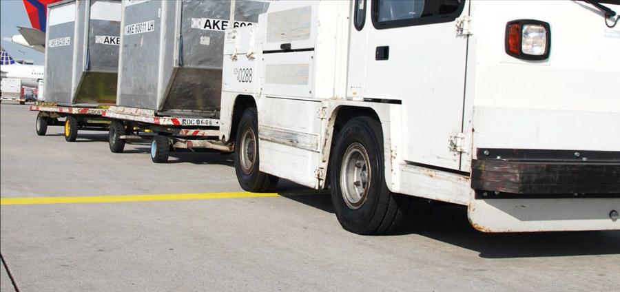 Continental выводит на рынок новые всесезонки для аэродромных тягачей и багажных погрузчиков