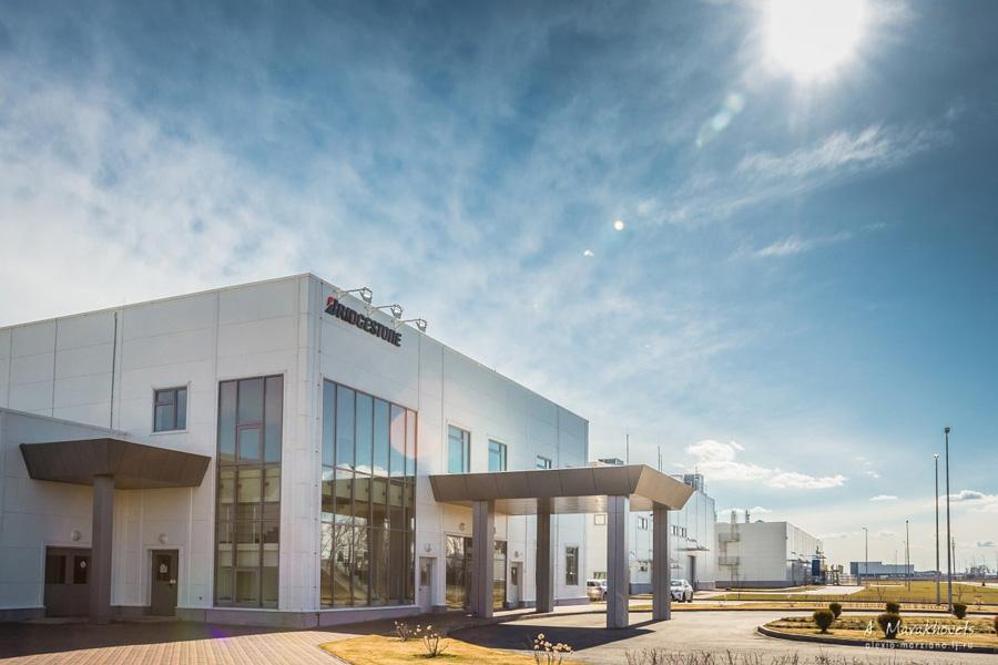 Bridgestone приостанавливает производство на российском заводе