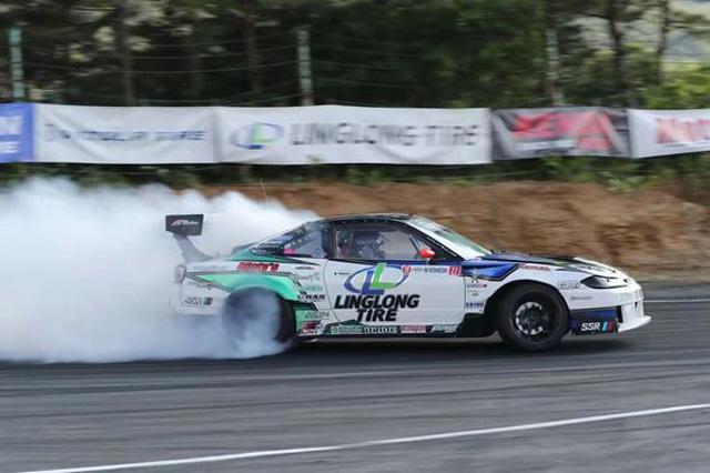 Пилот команды Linglong вновь побеждает на этапе Formula Drift Japan 