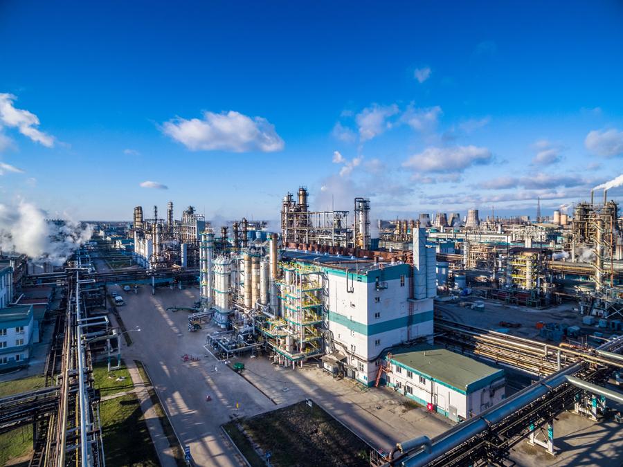 Лаборатория «Тольяттикаучука» вновь подтвердила свою компетентность в Росаккредитации 