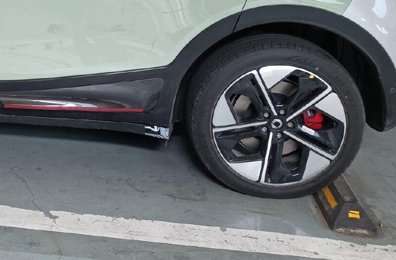 Китайские электромобили Smart Elf #1 поедут на заводских шинах Dunlop