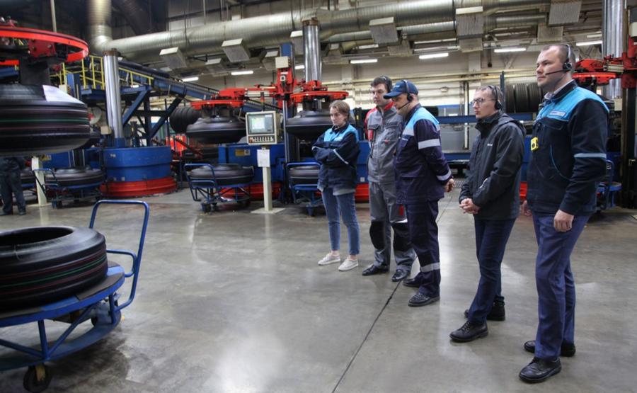 Делегация Минпромторга посетила нижнекамские производственные площадки Kama Tyres