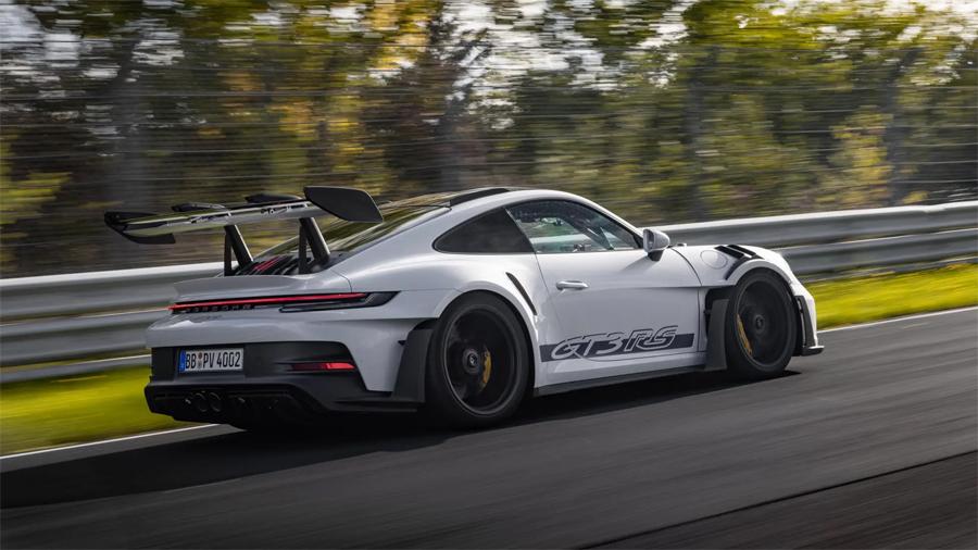 Porsche 911 GT3 RS на шинах Michelin продемонстрировал феноменальную скорость на Нюрбургринге