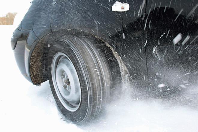 ГИБДД получит право штрафовать за шины не по сезону