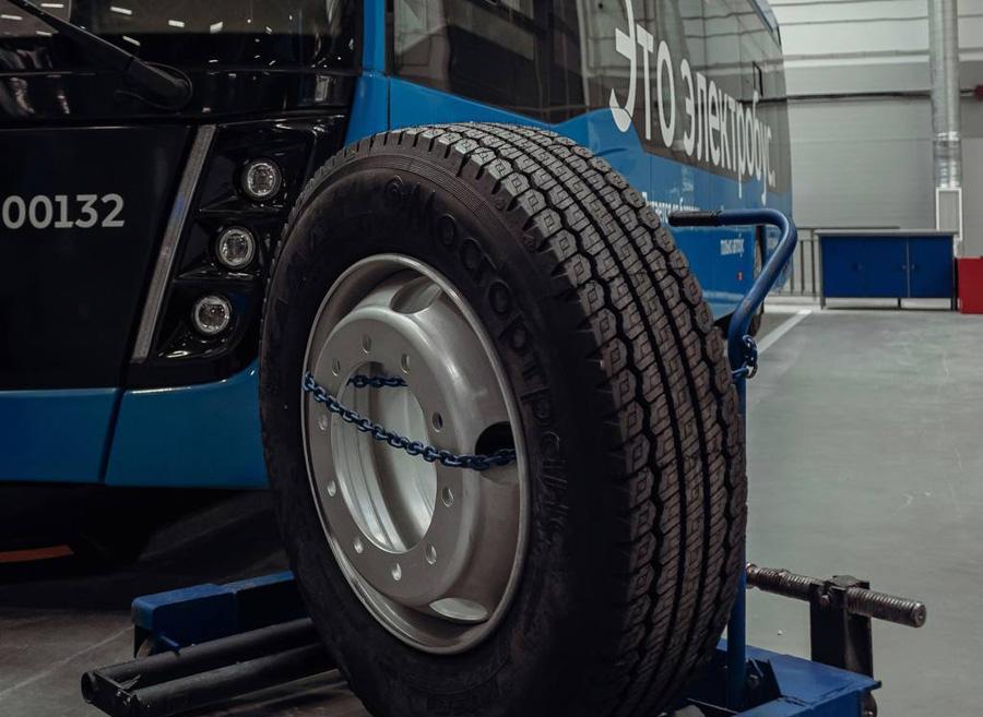 Московские автобусы не будут переобувать на зиму