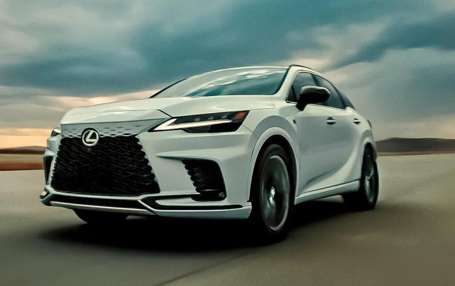 Для Lexus RX пятого поколения выбраны премиум-шины линейки Bridgestone Alenza