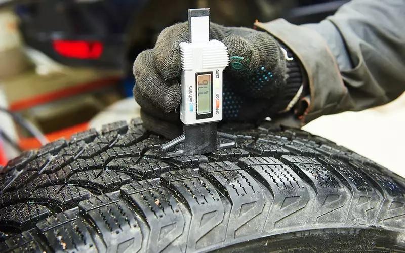 По мнению эксперта, современные зимние шины обладают повышенной износостойкостью