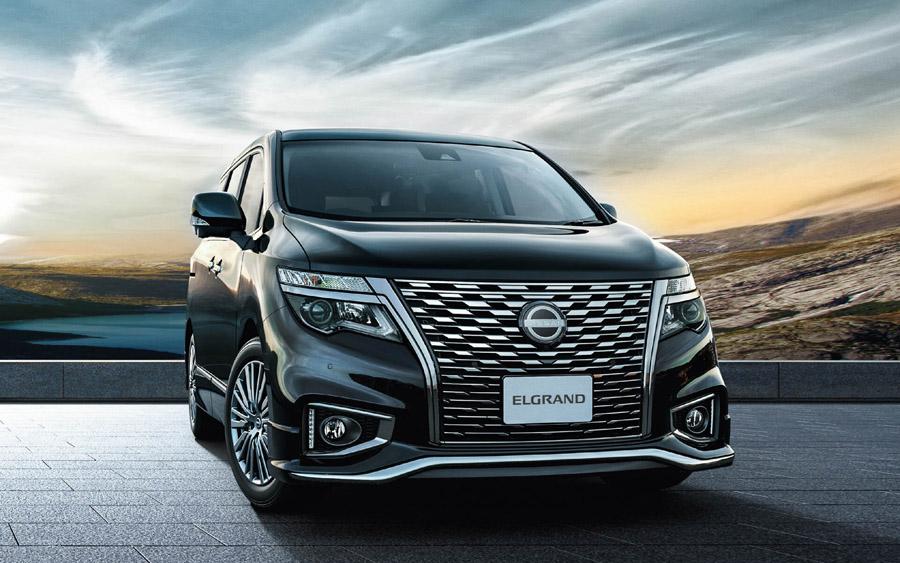 Новые Nissan Elgrand сходят с конвейера на шинах Yokohama Advan V51