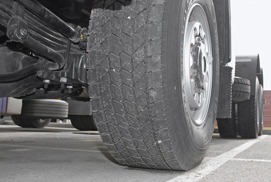 Эксперты отмечают рост на российском рынке грузоперевозок и грузовых шин