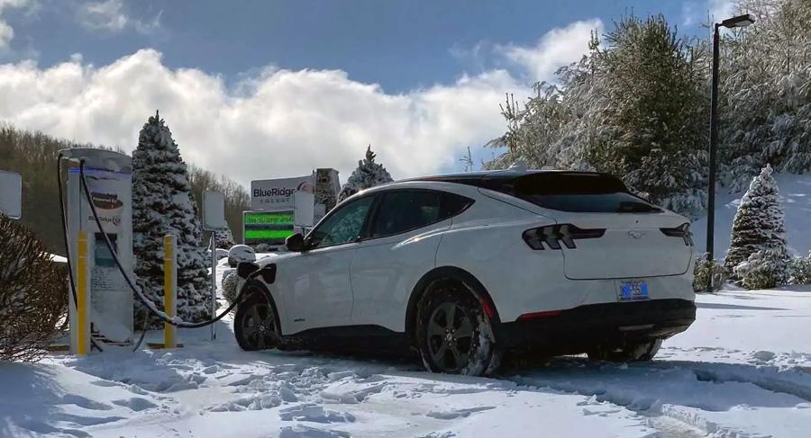 Зимние шины Continental одобрены для последних моделей авто марки Ford