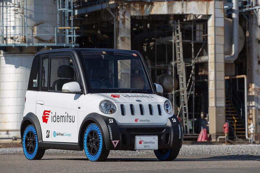 Bridgestone и Idemitsu Kosan тестируют сверхкомпактный электромобиль с шинами Air Free 