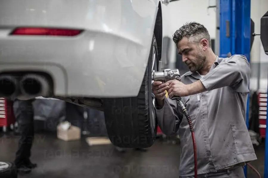 Автоэксперт посоветовал не торопиться с сезонной сменой авторезины