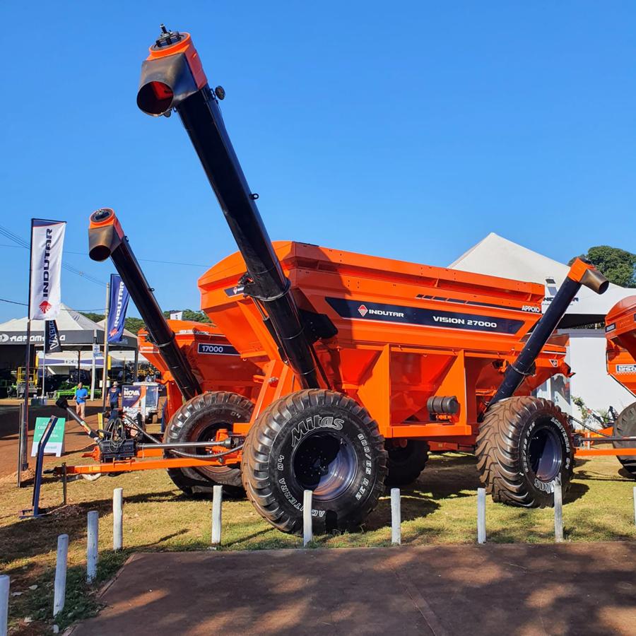 Новая агрошина Mitas Agriterra 02 SP дебютировала на Agrishow 2023 в Бразилии