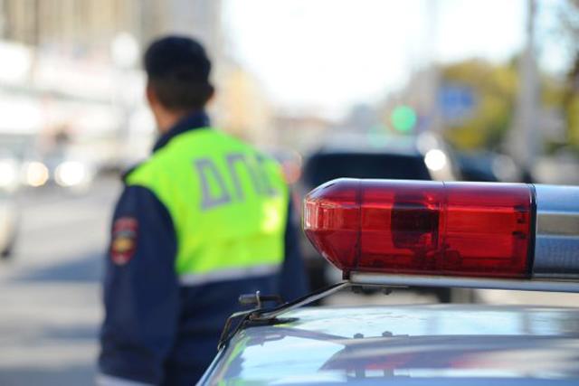 С 1 сентября российских водителей начнут штрафовать за резину не по сезону