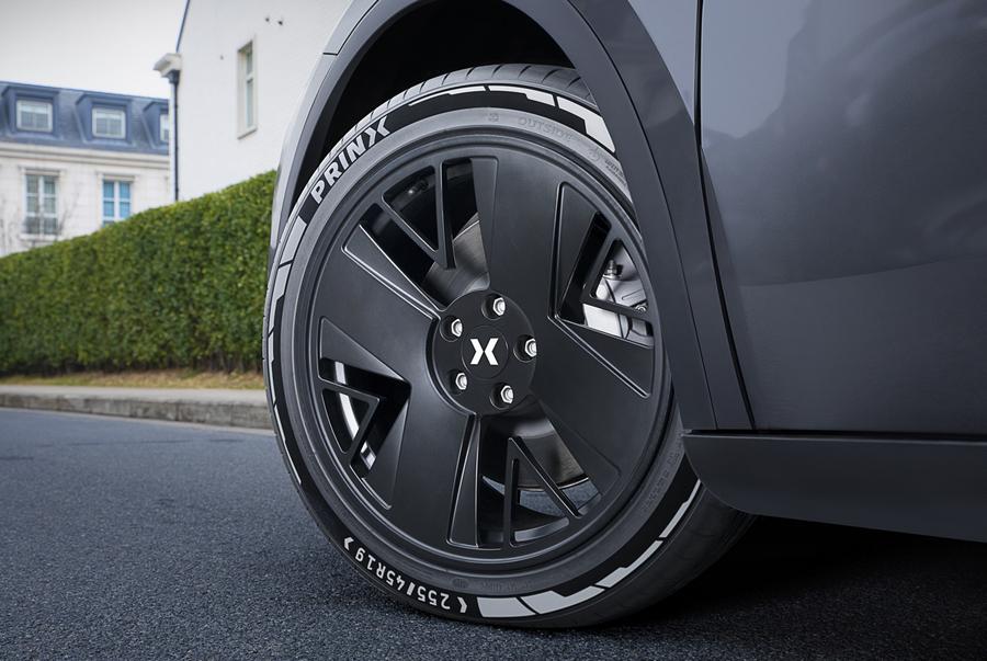 В Милане прошла презентация премиального китайского бренда шин Prinx 