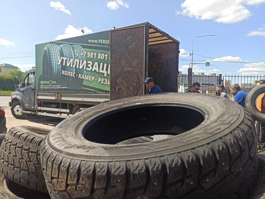 Ленинградцы установили рекорд по сбору утильных покрышек