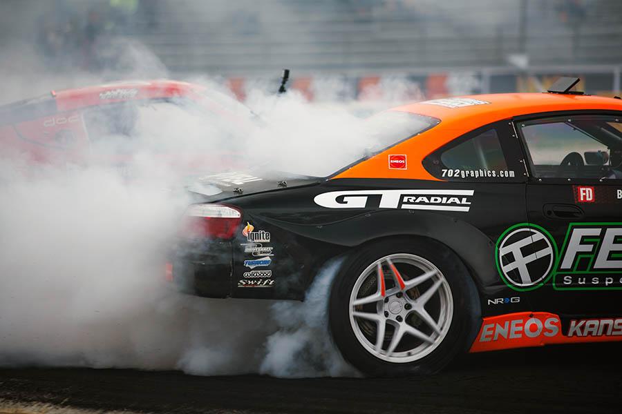 Мэтт Филд на шинах GT Radial выходит в лидеры чемпионата Formula Drift