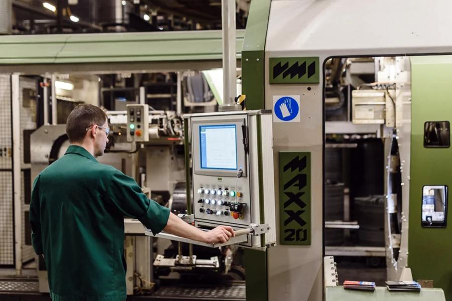 Завод Ikon Tyres во Всеволожске работает в круглосуточном режиме