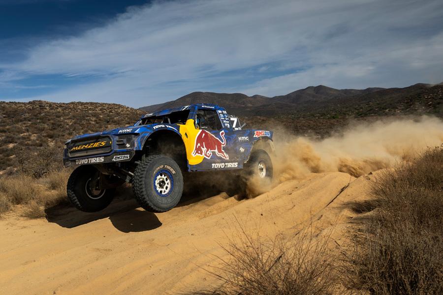Брайс Мензис на шинах Toyo третий год подряд побеждает в гонке Baja 400