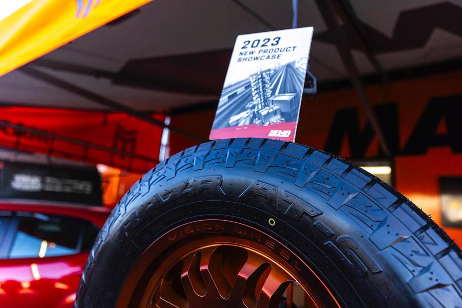 Maxxis представила в Лас-Вегасе новую модель Razr AT-S 