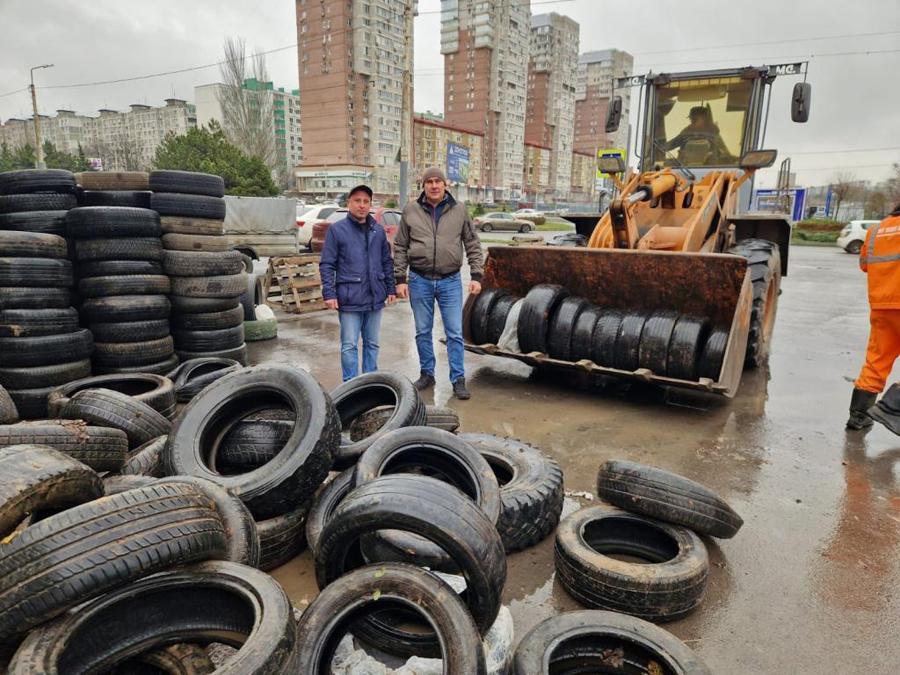 Ростовчане приняли активное участие в экологической акции по сбору утильных шин