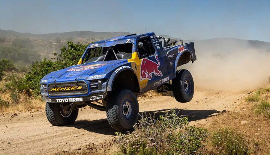 Брайс Мензис на шинах Toyo впервые победил в гонке Baja 1000