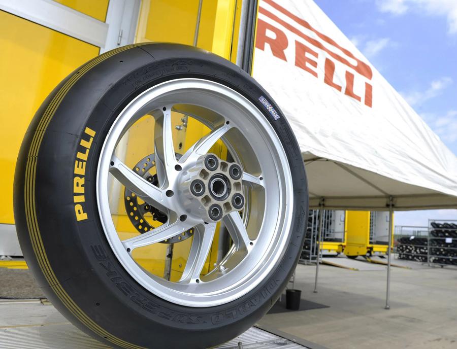 Pirelli дебютирует в чемпионатах Moto2 и Moto3 на мартовском Гран-при Катара