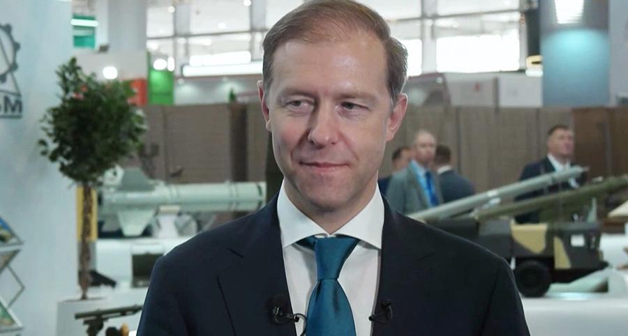 Министр промышленности и торговли РФ провел совещание по развитию производства шин