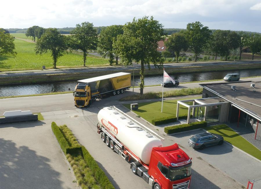 Лидер голландской логистики использует преимущества цифрового мониторинга шин от Continental