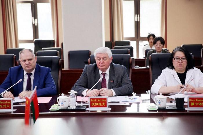 Китайские ученые помогут белорусским шинникам улучшить качество выпускаемой продукции