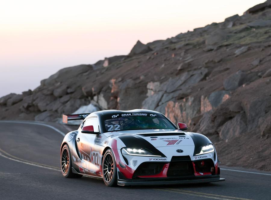 Впечатляющий успех Yokohama в гонке Pikes Peak International Hill Climb 2024