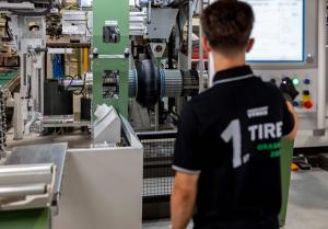 Румынский завод Nokian Tyres выпустил первую шину