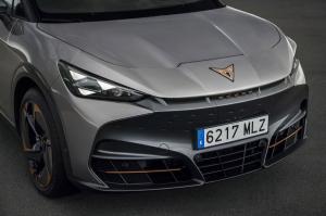 Cupra оснащает новые электромобили Tavascan шинами Hankook iON evo SUV