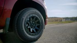 На североамериканский рынок выходят две новые шины марки Firestone для пикапов и фургонов