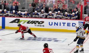 Atturo заключила спонсорский контракт с «Черными ястребами» из Чикаго