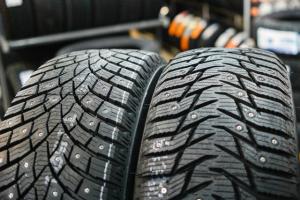 ЦРПТ сообщает о динамике продаж и цен на зимние шины в России