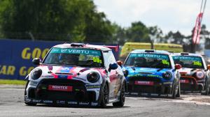 Davanti сменит Goodyear в качестве поставщика шин для Mini Challenge Clubsport