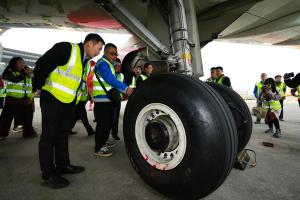 Китай запускает первую крупномасштабную линию по производству авиашин