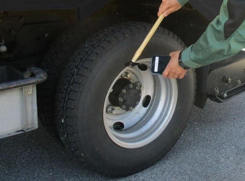 Yokohama тестирует мобильное приложение для измерения давления воздуха в шинах по звуку