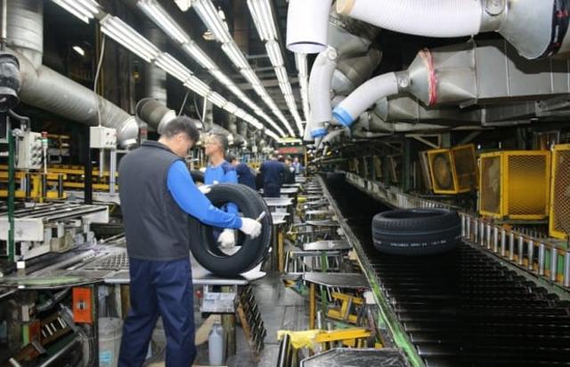 За месяц цены на услуги по производству шин в России выросли на 14 процентов