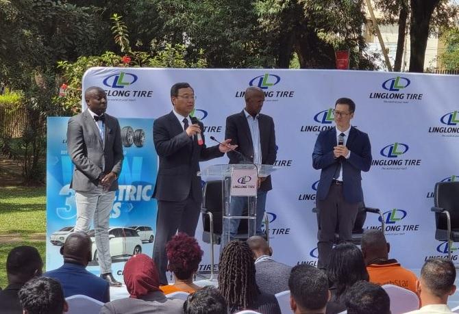 Глава компании Linglong Tire посетил Уганду