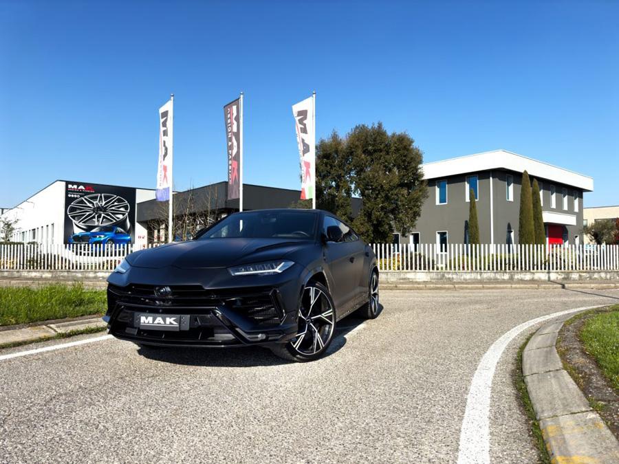 Компания MAK анонсировала запуск новой модели премиальных колесных дисков Stark