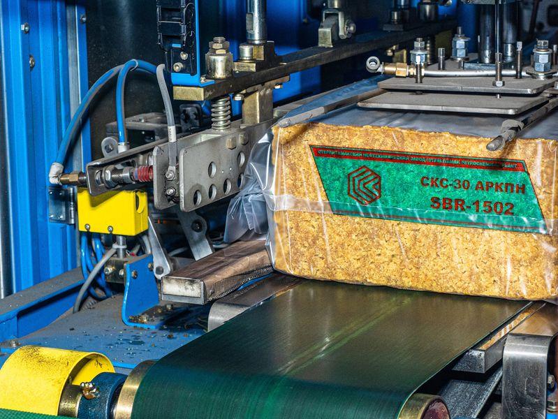 Новое оборудование позволило СНХЗ повысить качество выпускаемых синтетических каучуков 