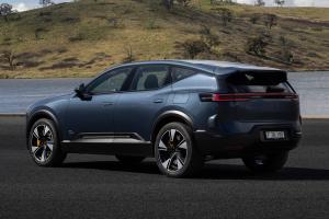 Электрокроссоверы Polestar 3 будут оснащать заводскими шинами Continental SportContact 7