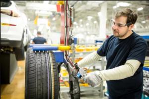 Федеральная служба государственной статистики сообщает о снижении производства шин в РФ