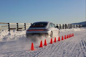 В редакции журнала Auto Bild подвели итоги тестов всесезонных шин в сезоне 2024/2025