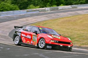 Китайская гоночная команда на шинах Sailun с триумфом выступила в «24 часах Нюрбургринга»